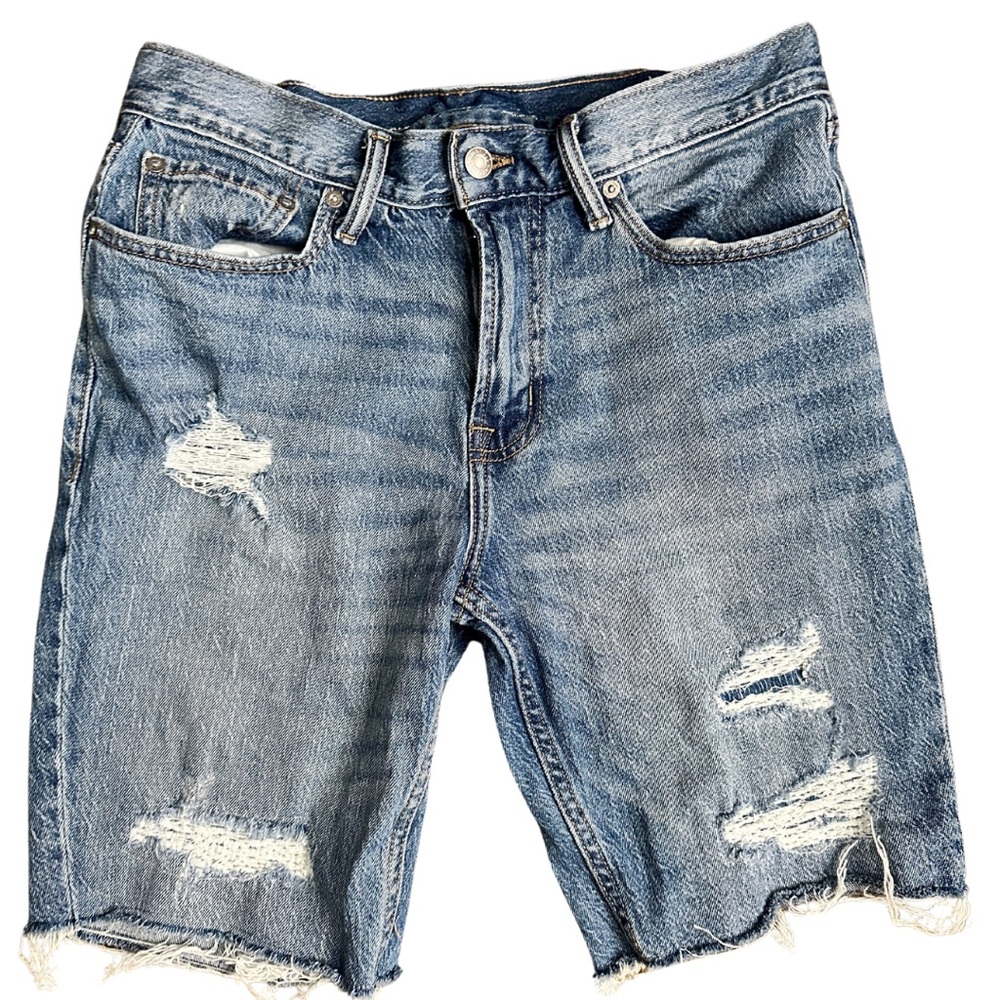 Ripped jean